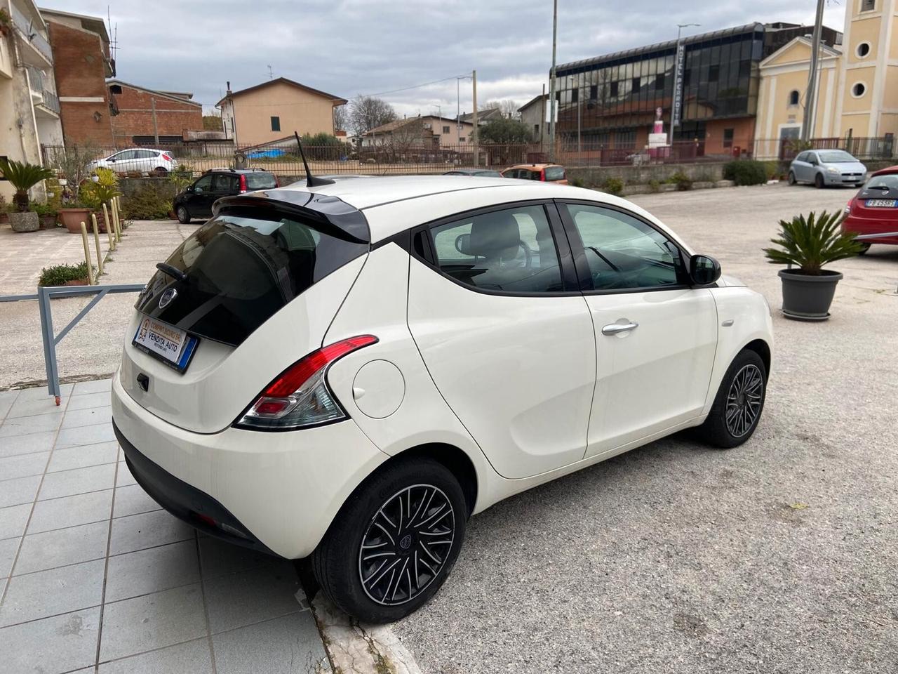 Lancia Ypsilon 1.2 MOTORE FIRE GPL KM50.000