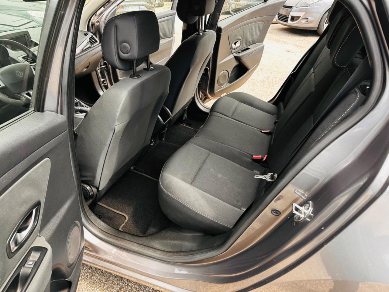 Renault Mégane 1.5 dCi 110CV EDC SporTour GT Line