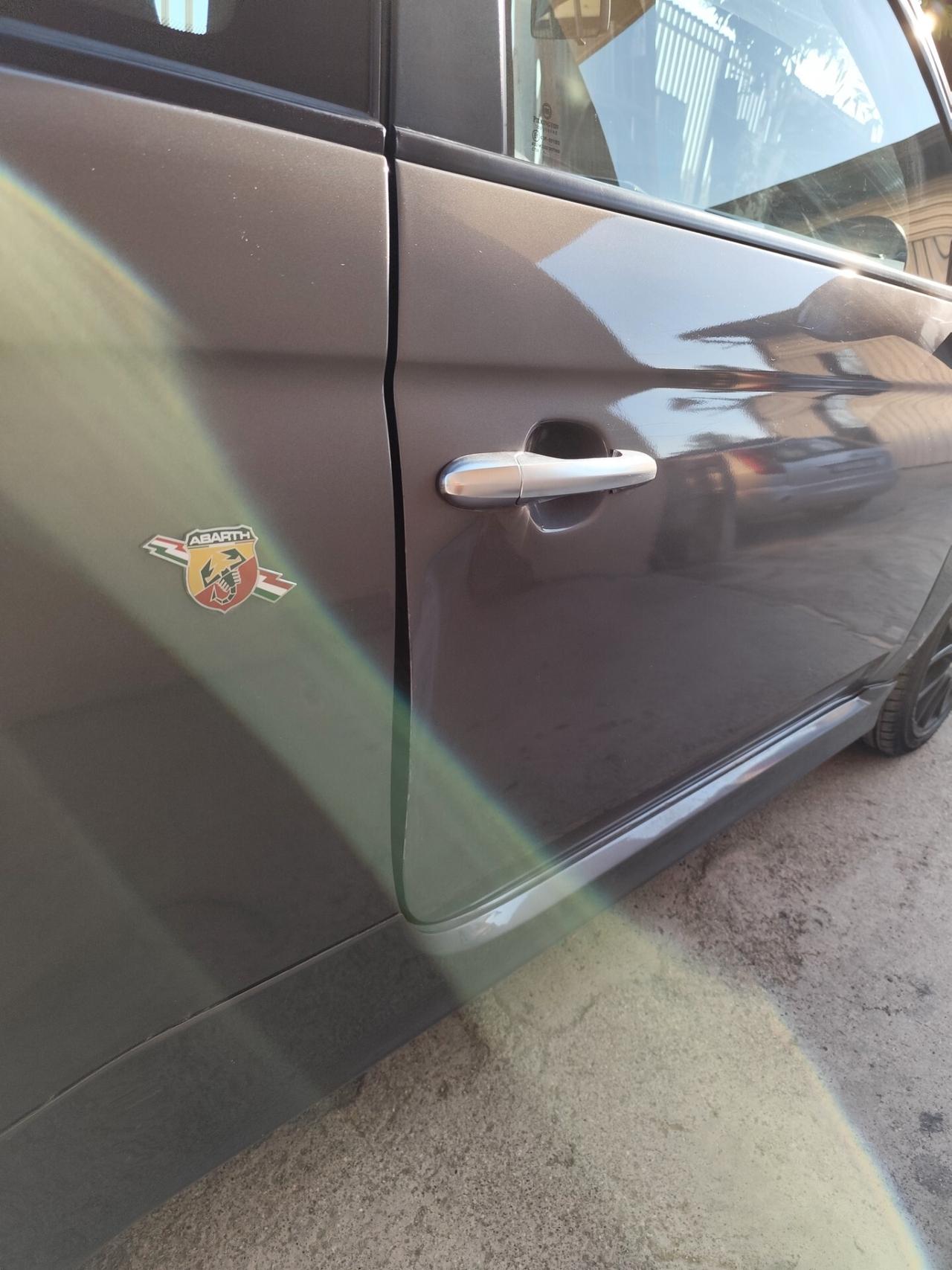 Abarth 595 1.4 Turbo T-Jet 165 CV