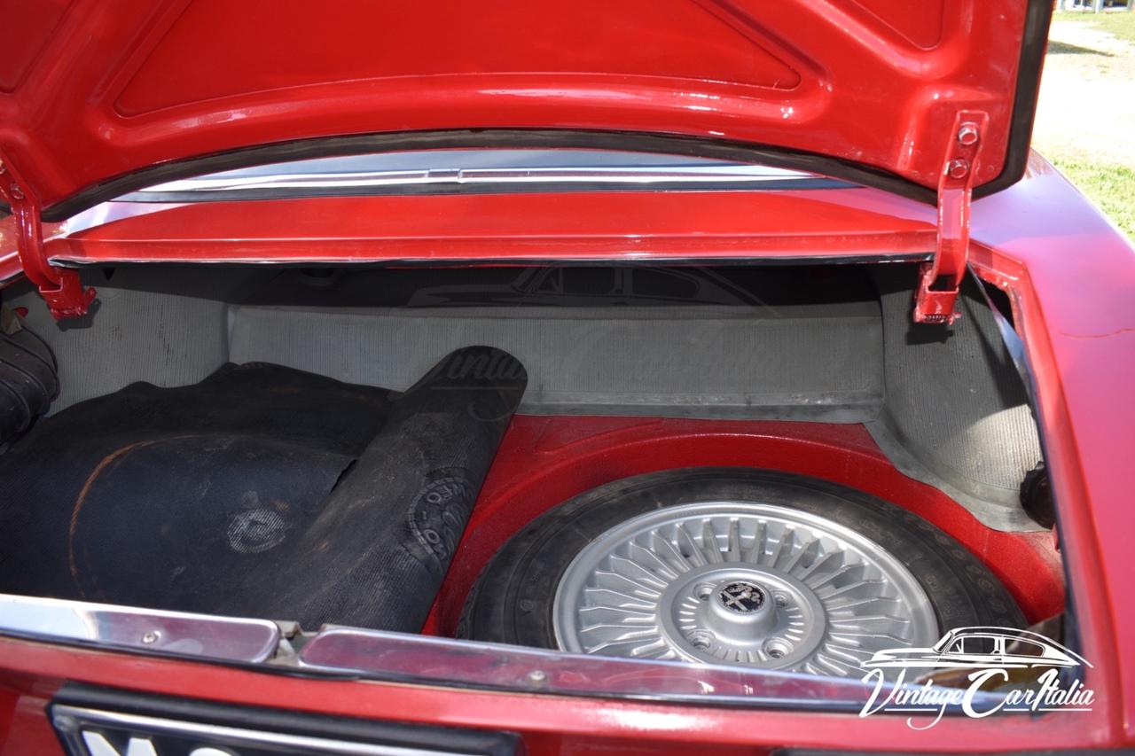 Alfa Romeo 2000 GT Veloce