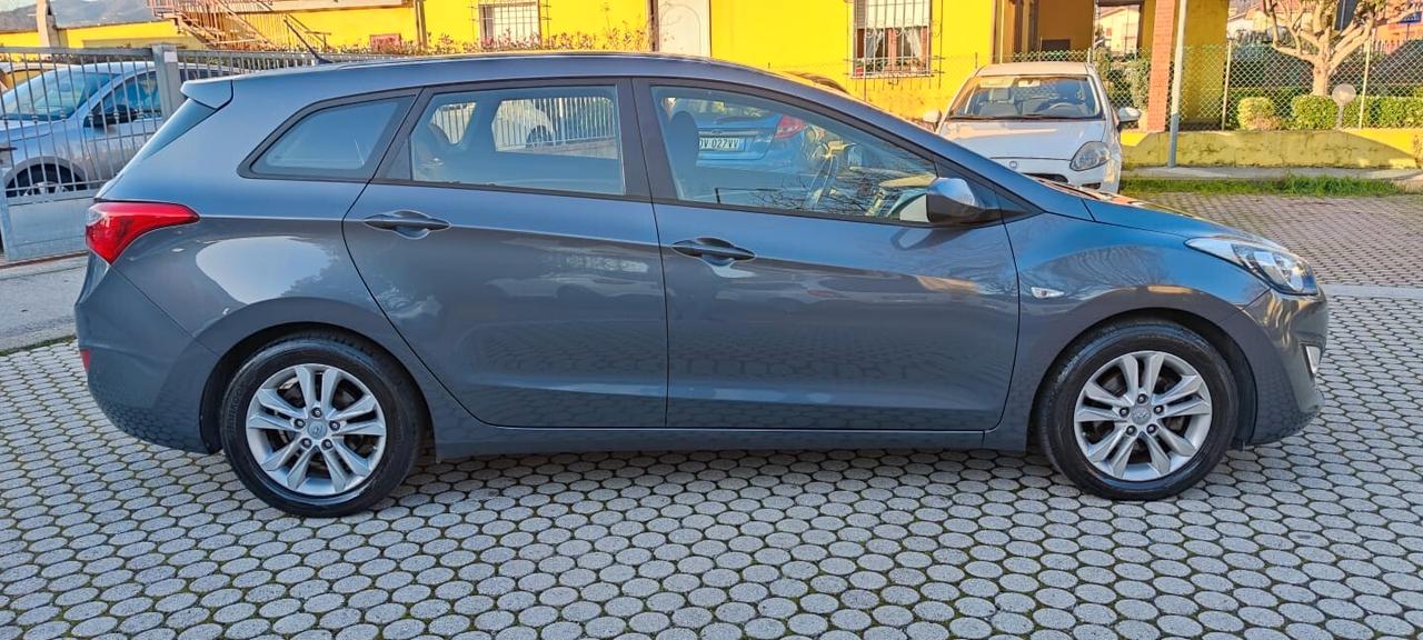 Hyundai i30 Wagon 1.6 CRDi Go!