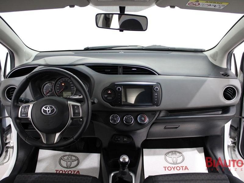 Toyota Yaris Yaris 5p 1.3 Active my16