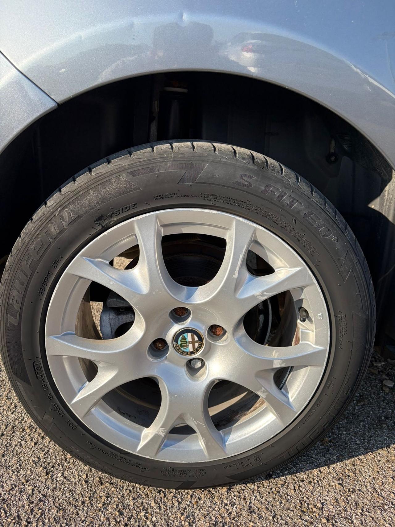 Alfa Romeo MiTo 1.6 JTDm 16V Distinctive Sport Pack