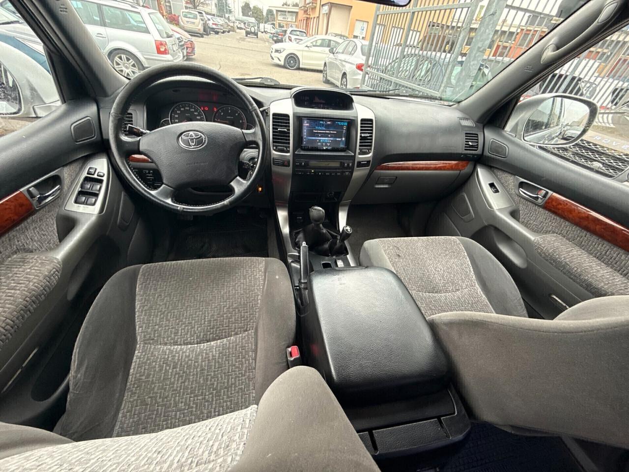 Toyota Land Cruiser 3.0 d-4 Diesel-GPL / 8 POSTI