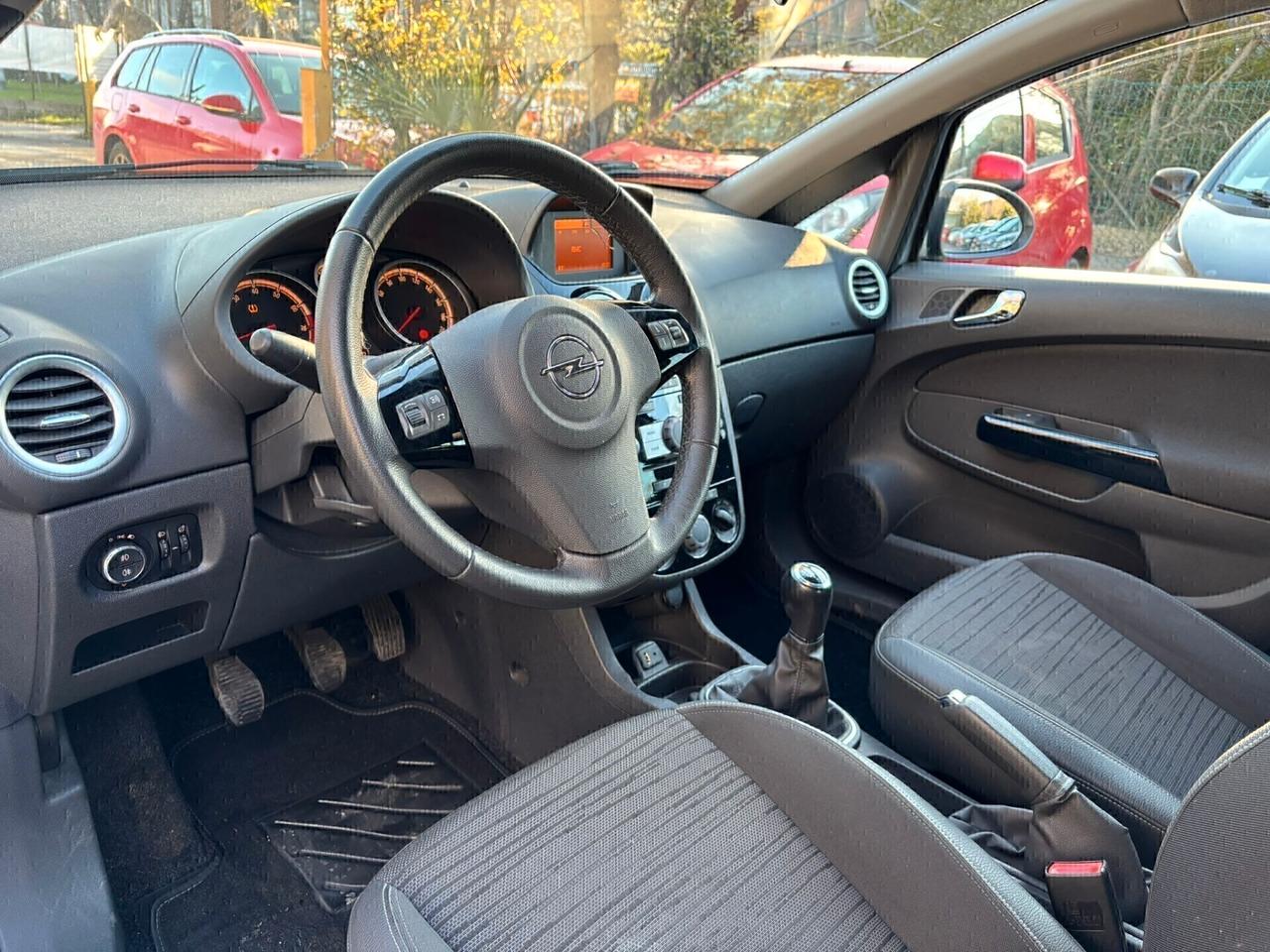 Opel Corsa 1.2 85CV 5 porte GPL- ok Neopatentati