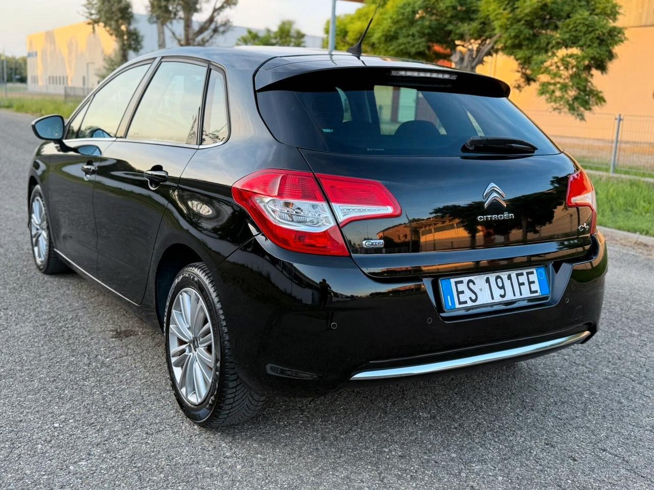 Citroen C4 1.6 e-HDi Berlina 115cv