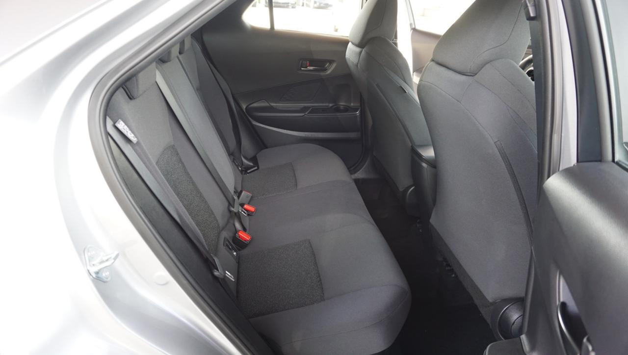 Toyota C-HR 1.8 hev Active fwd e-cvt