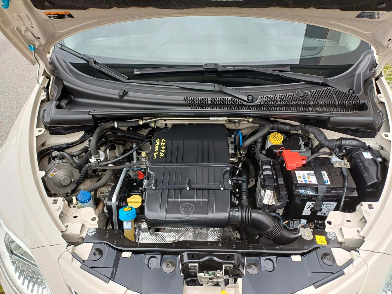 Lancia Ypsilon 1.2 69 CV 5 porte GPL Ecochic Silver