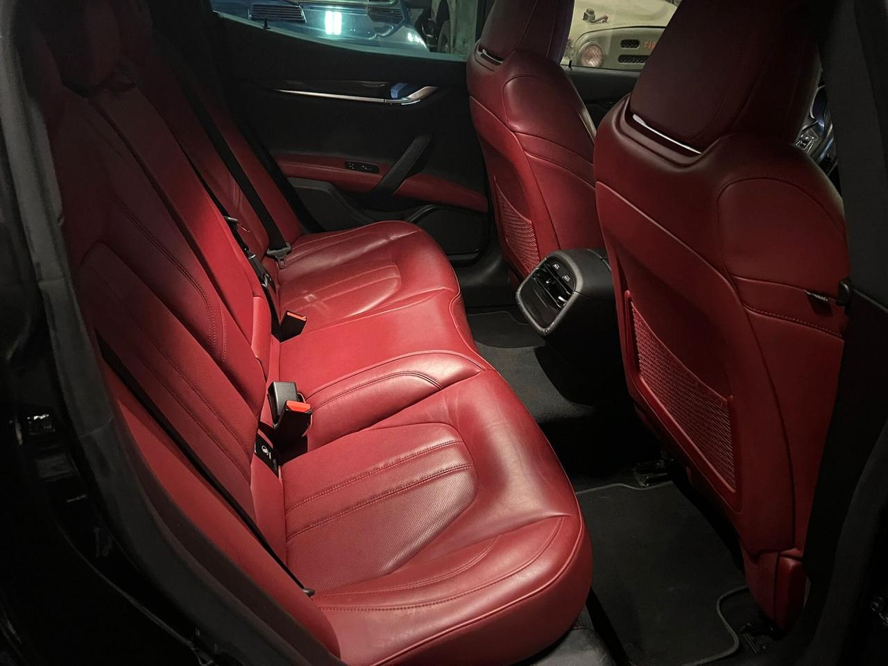 Maserati Ghibli V6 Diesel 275 CV Granlusso - black edition - tetto- Restyling