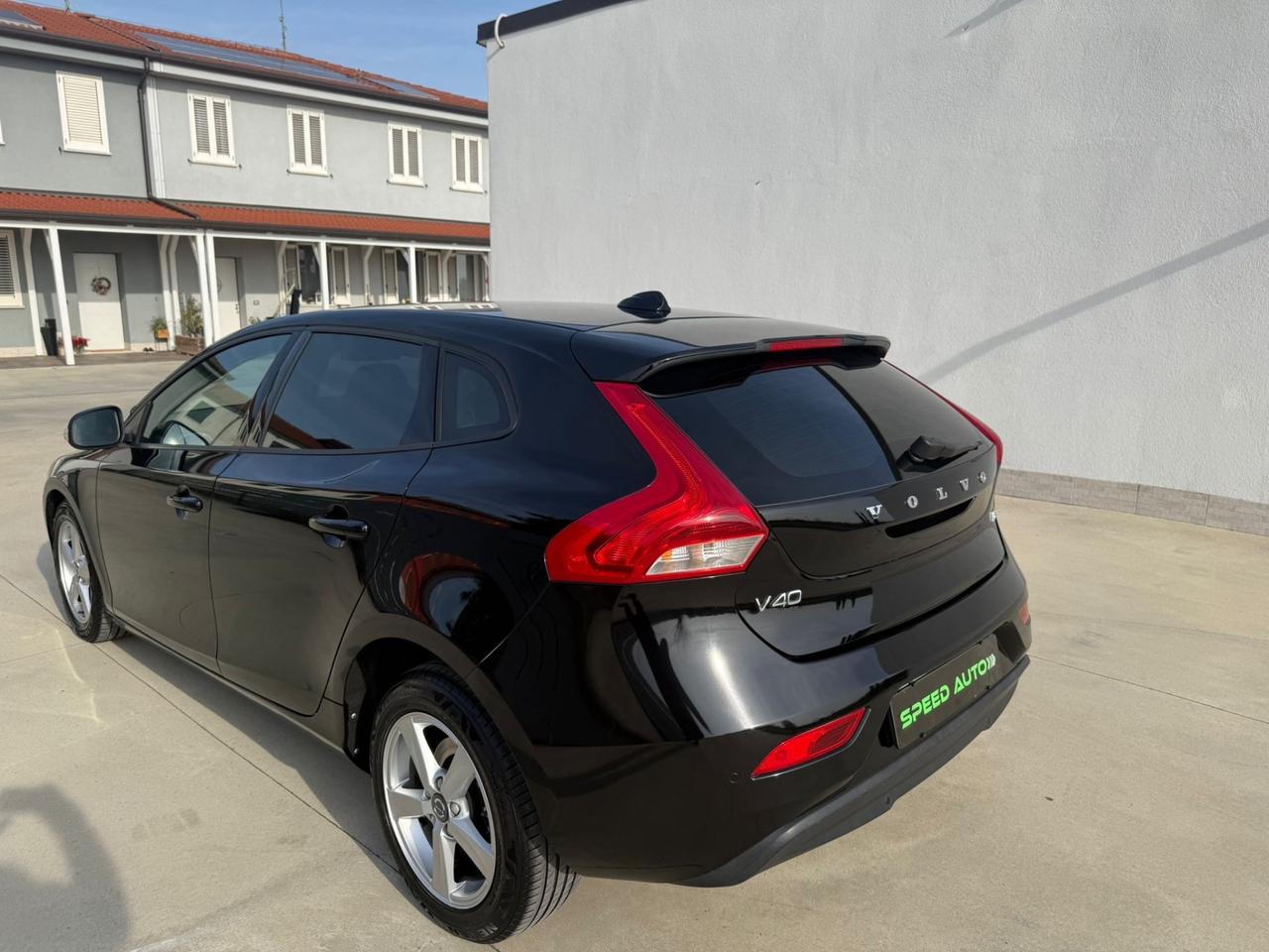 Volvo V40 D2 Momentum