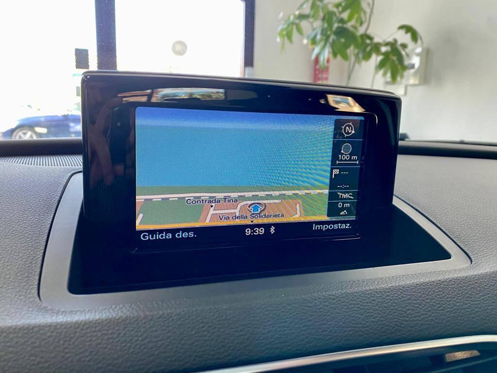 Audi Q3 2.0 tdi Business 150cv s-tronic