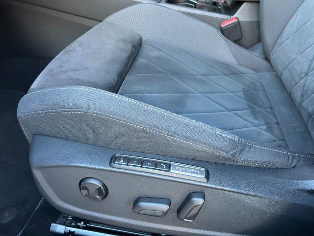 VOLKSWAGEN Golf 1.4 TSI eHYBRID 204 CV DSG Style