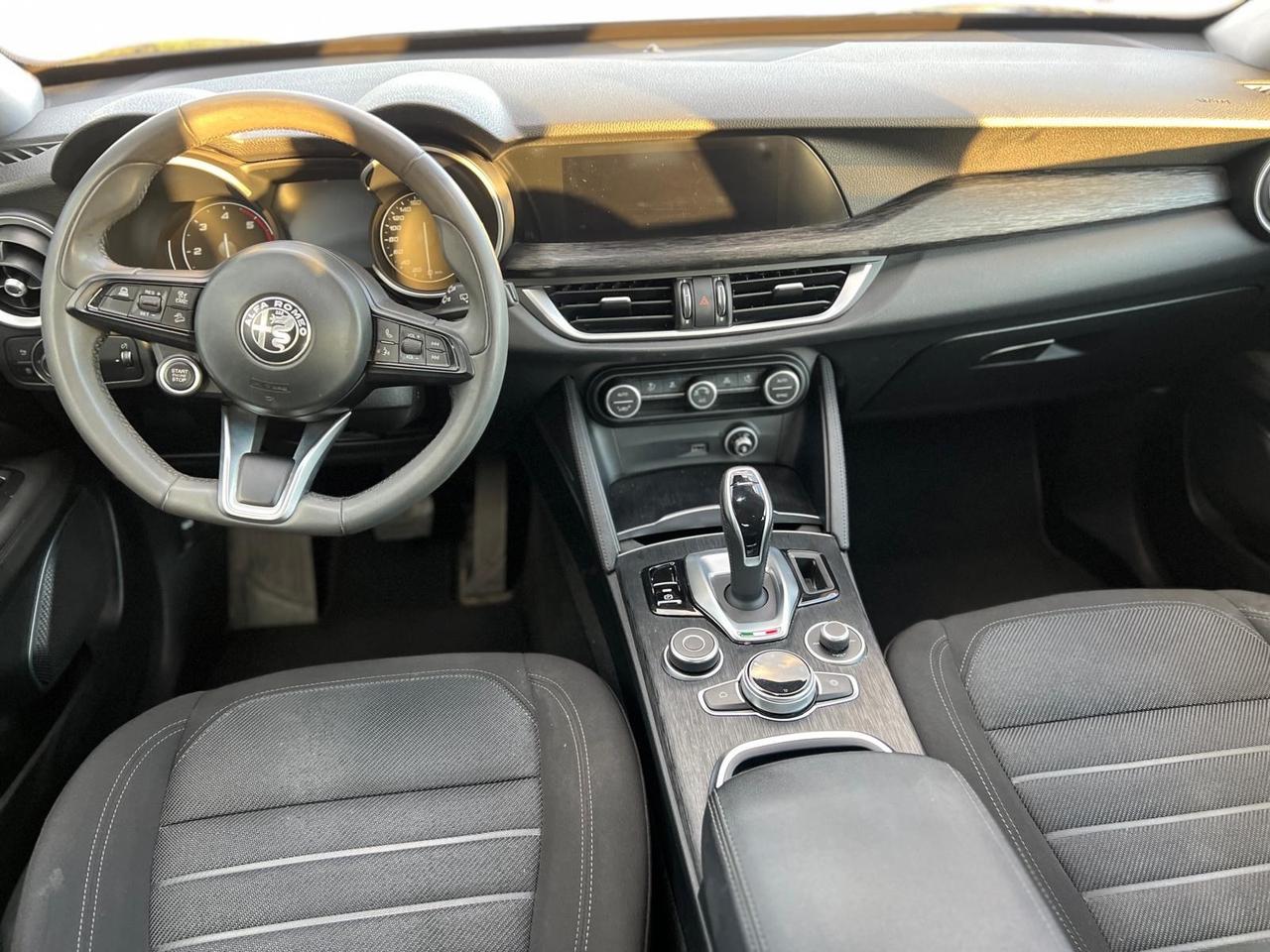 Alfa Romeo Stelvio 2.2 Turbodiesel 160 CV AT8 RWD Business