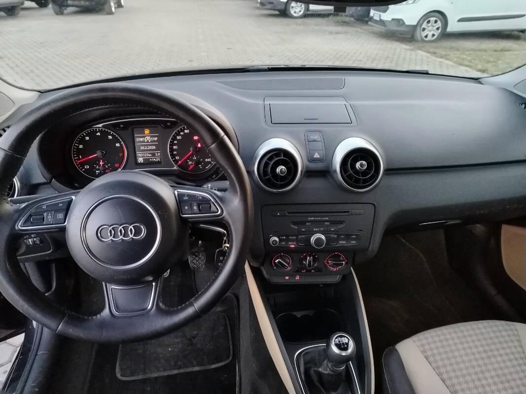 Audi A1 1.2 tfsi Attraction c clima