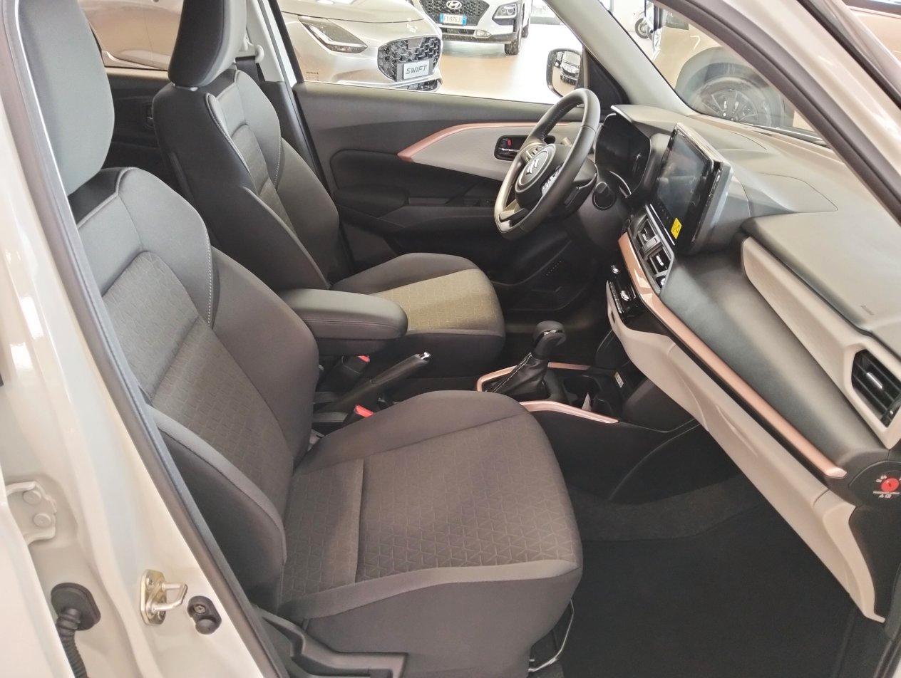 Suzuki Swift 1.2h Sakura 2wd 81cv cvt