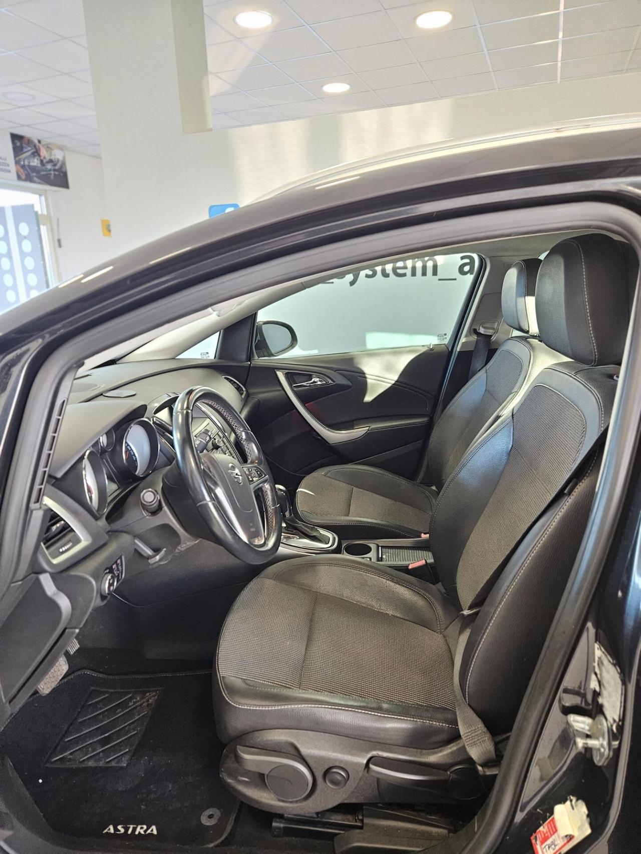 Opel Astra 2.0 CDTI Sports Tourer aut. Cosmo