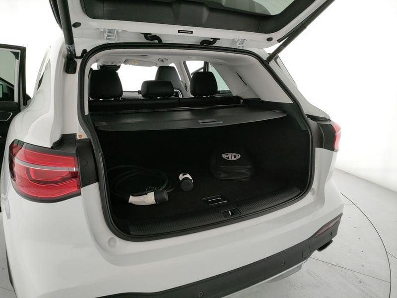 MG EHS Plug-in Hybrid Exclusive