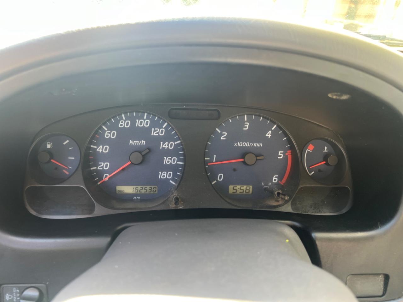 Nissan Navara 2.5 dCi 4 porte Double Cab LE