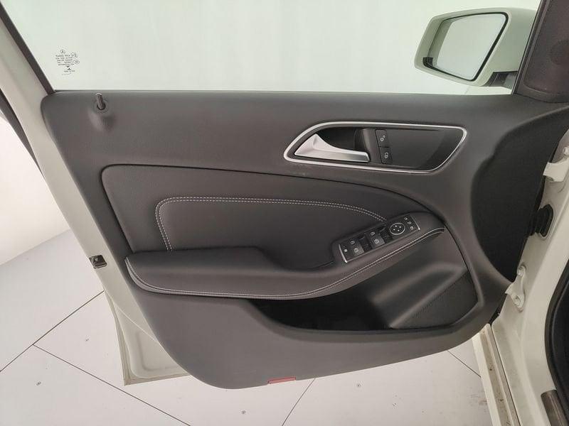 Mercedes-Benz Classe B B 180 d Automatic Sport - IVA ESPOSTA ! - OK PER NEOPATENTATI !