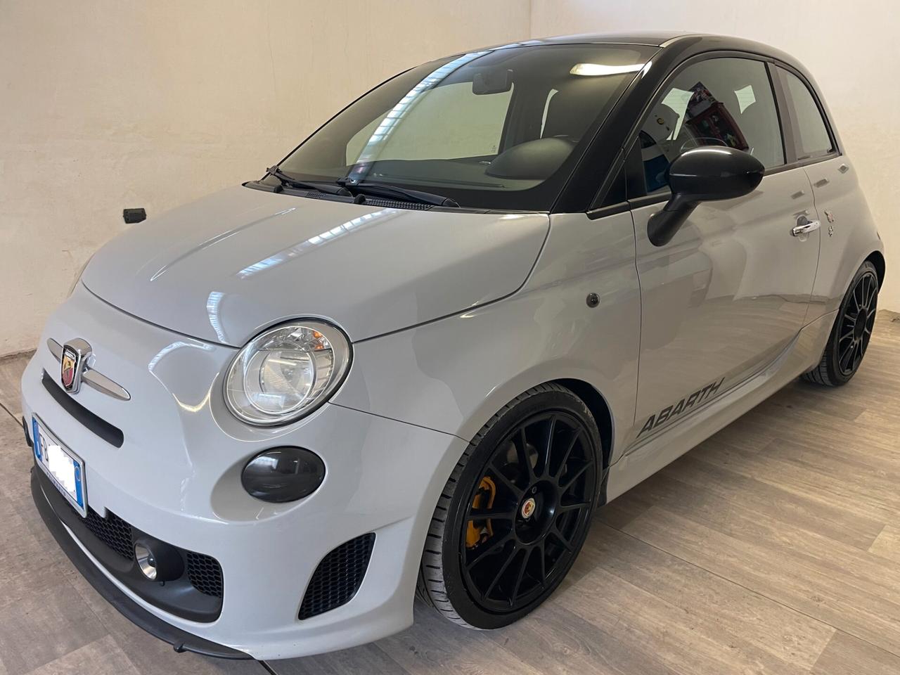 Abarth 595 1.4 Turbo T-Jet 140 CV Manuale DISTRIBUZIONE NUOVA