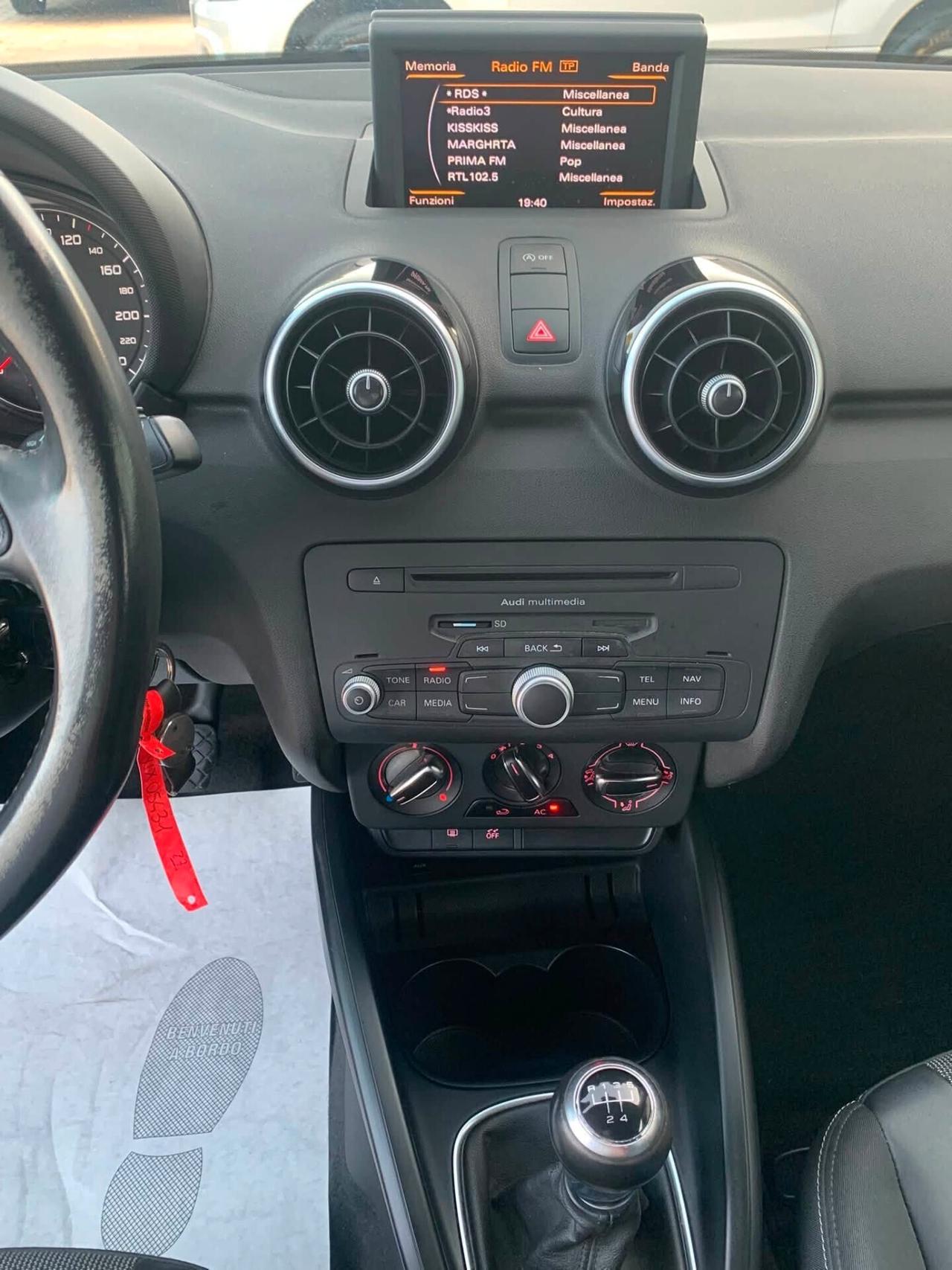 Audi A1 1.6 TDI 90 cv Ambition 2014
