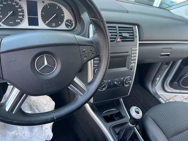 MERCEDES-BENZ B 200 CDI Sport