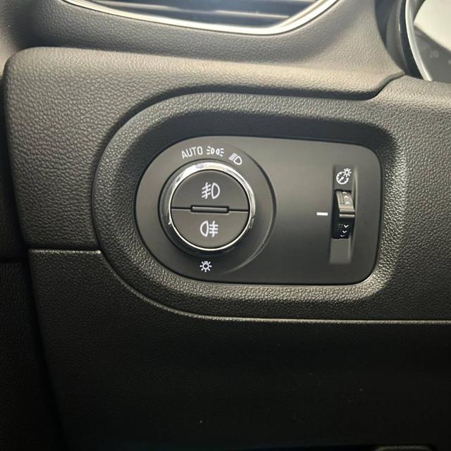 OPEL Grandland X 1.6 Hybrid4 Plug-in aut. AWD