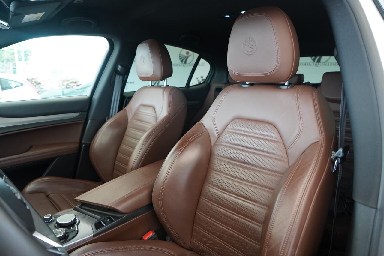 Alfa Romeo Stelvio 2.2 Turbodiesel 210 CV AT8 Q4 Super