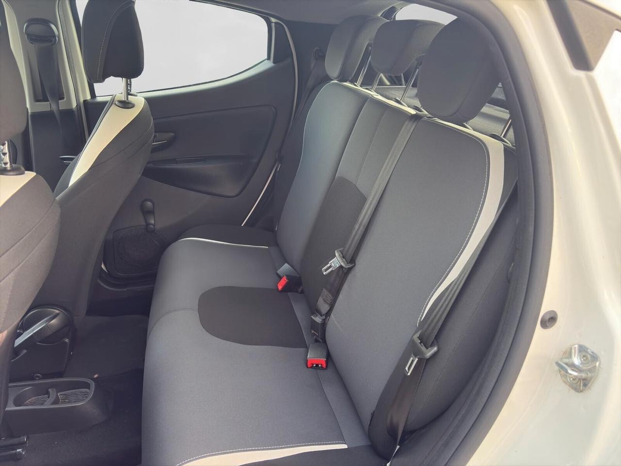 Lancia Ypsilon 1.2 69cv Elefantino Bianco