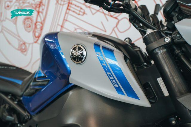 YAMAHA MT-09 MT-09