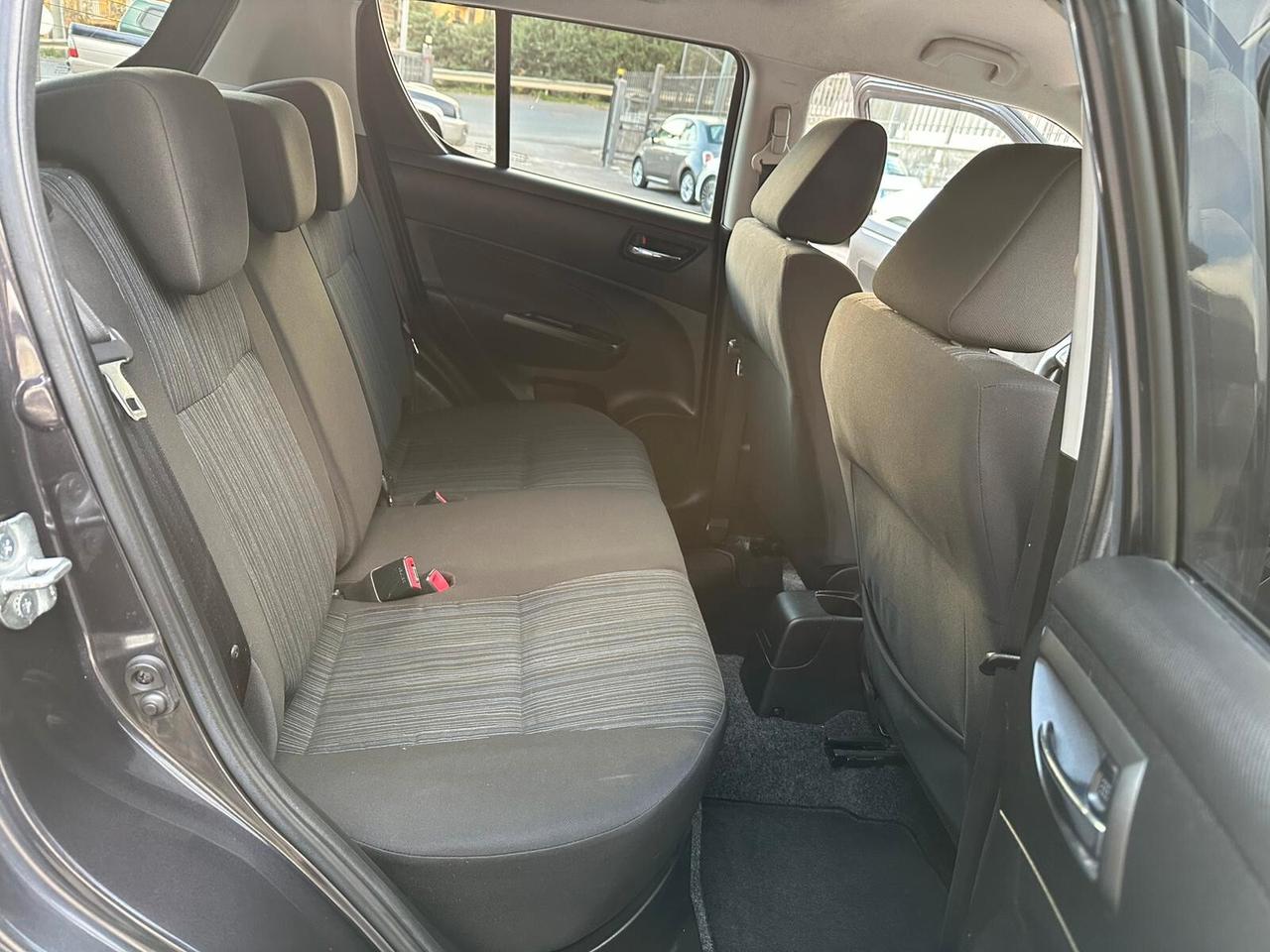 Suzuki Swift 1.3 DDiS 5 porte B-Top Bi-Color