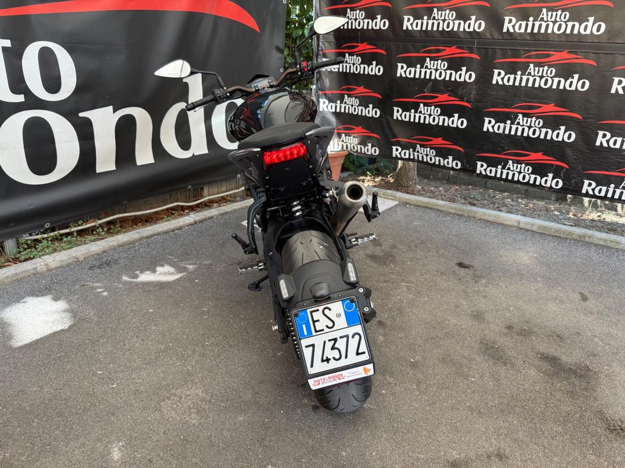 Benelli 752 S