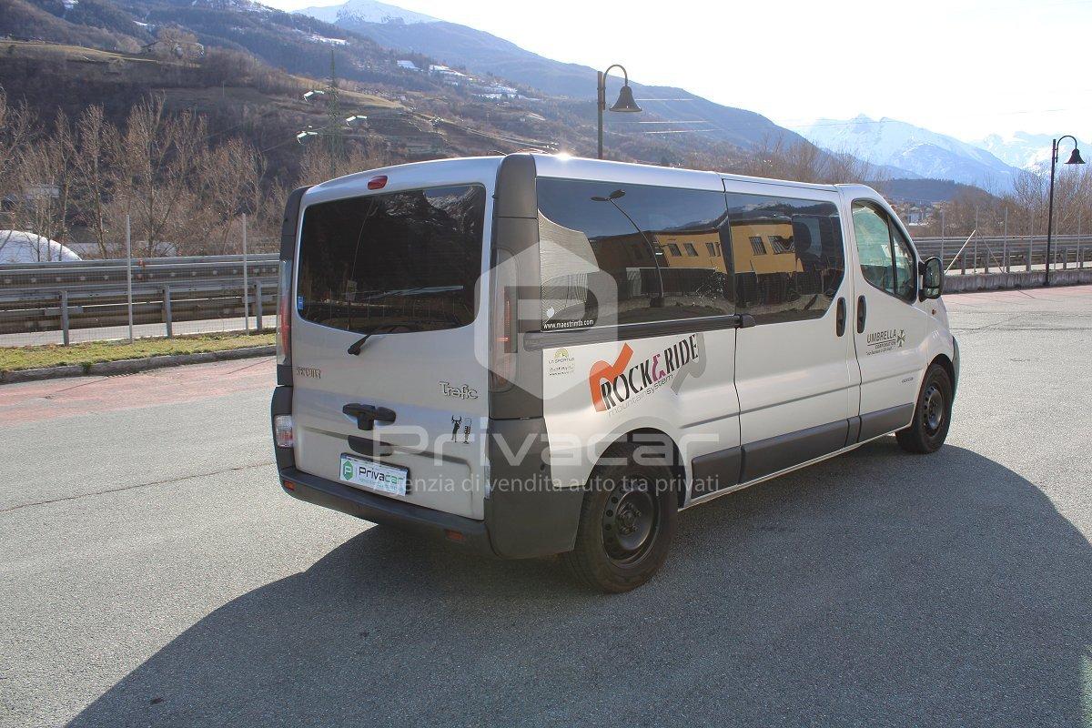 RENAULT Trafic T29 2.5 dCi/140 PL-TN Combi ICE