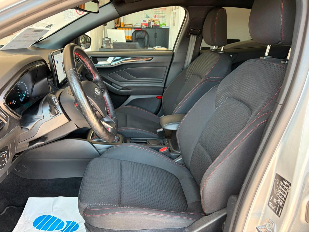 Ford Focus 1.0 EcoBoost Hybrid 125 CV 5p. ST-Line