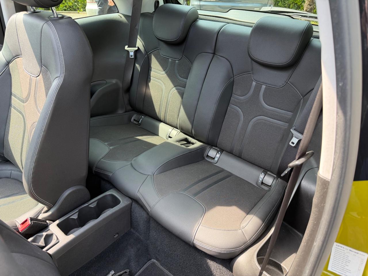 Opel Adam Rocks 1.0 cabrio 66000KM