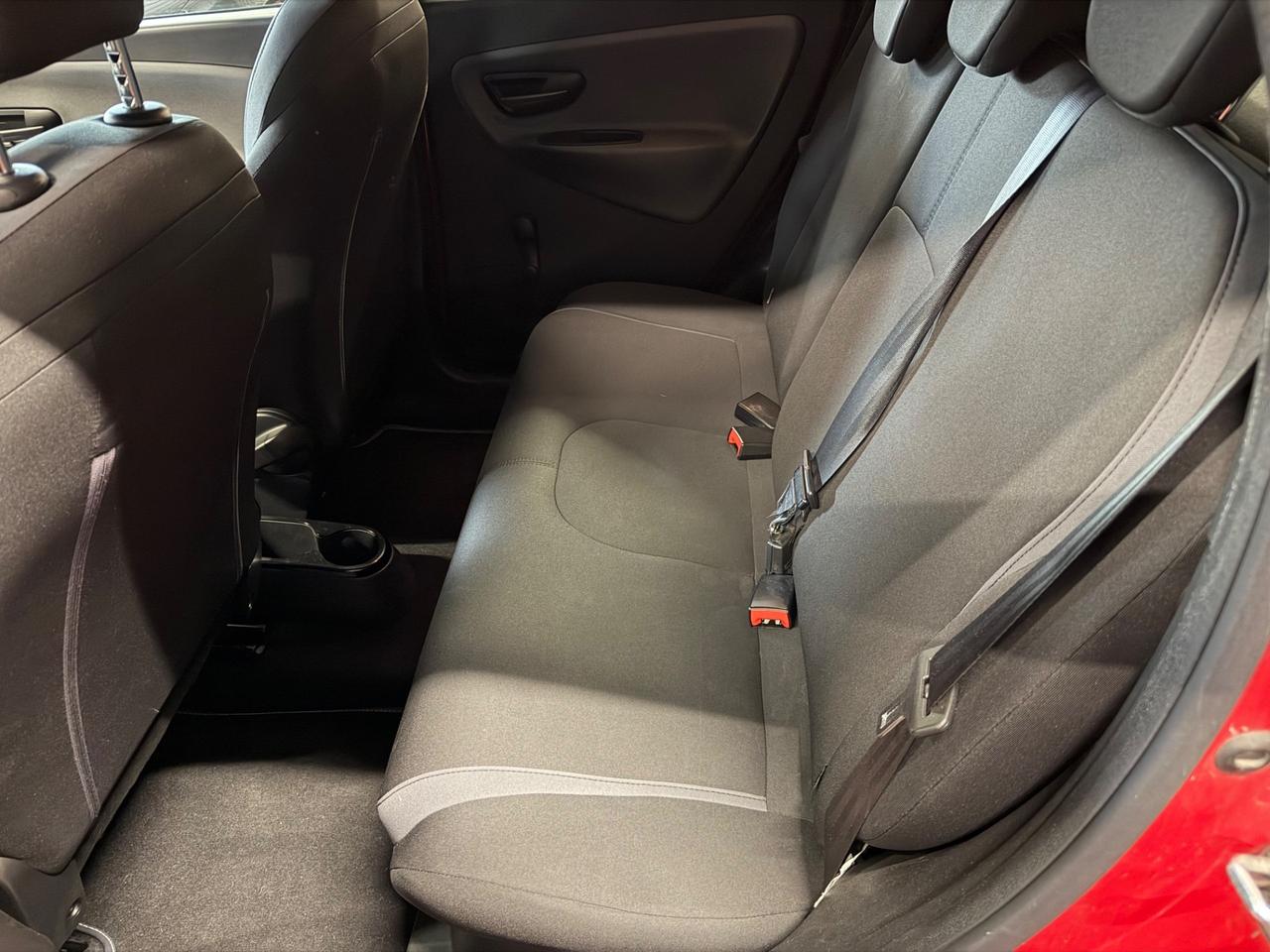 Lancia Ypsilon 0.9 TwinAir 85 CV 5 porte S&S DFN Gold