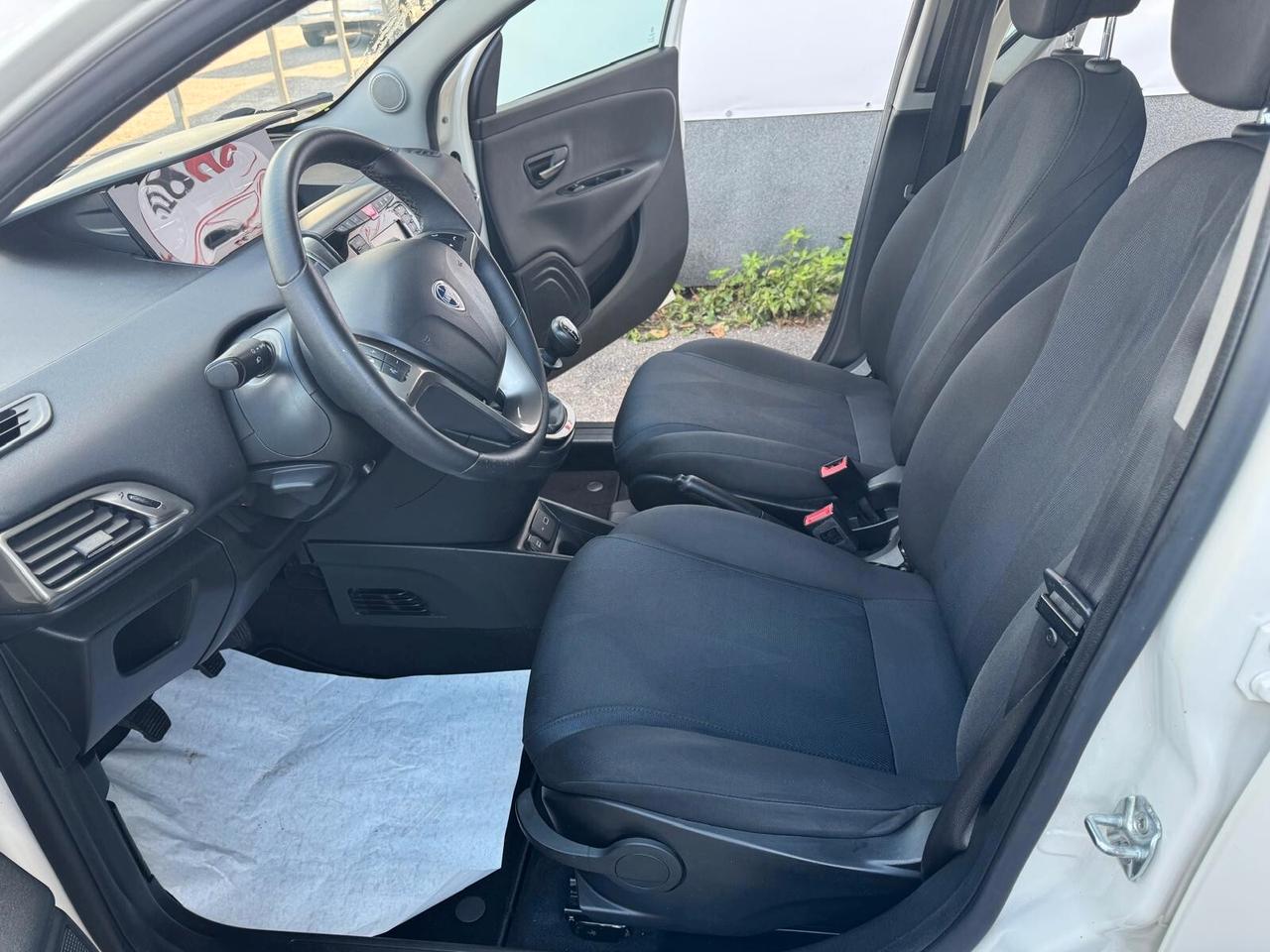 Lancia Ypsilon 1.2 69 CV 5 porte GPL Ecochic