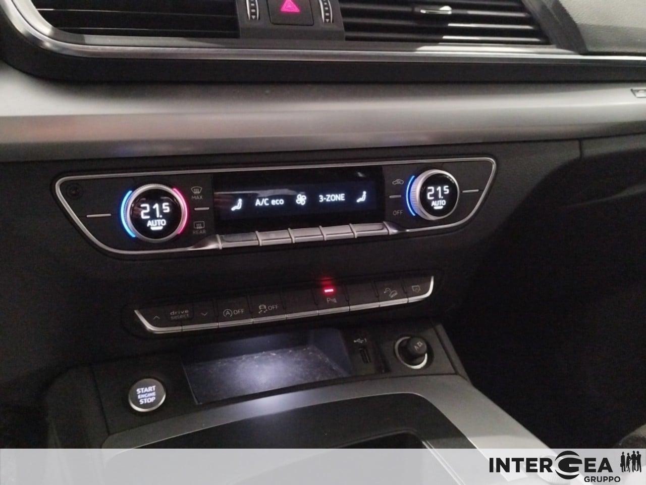 AUDI Q5 Sportback 40 2.0 tdi mhev 12V Business Advanced quattro s-tronic