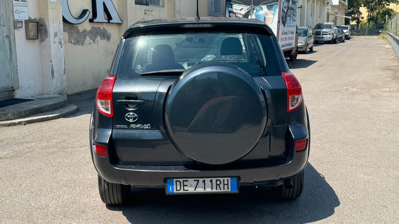 Toyota RAV 4 RAV4 2.2 D-4D 136 CV Sol