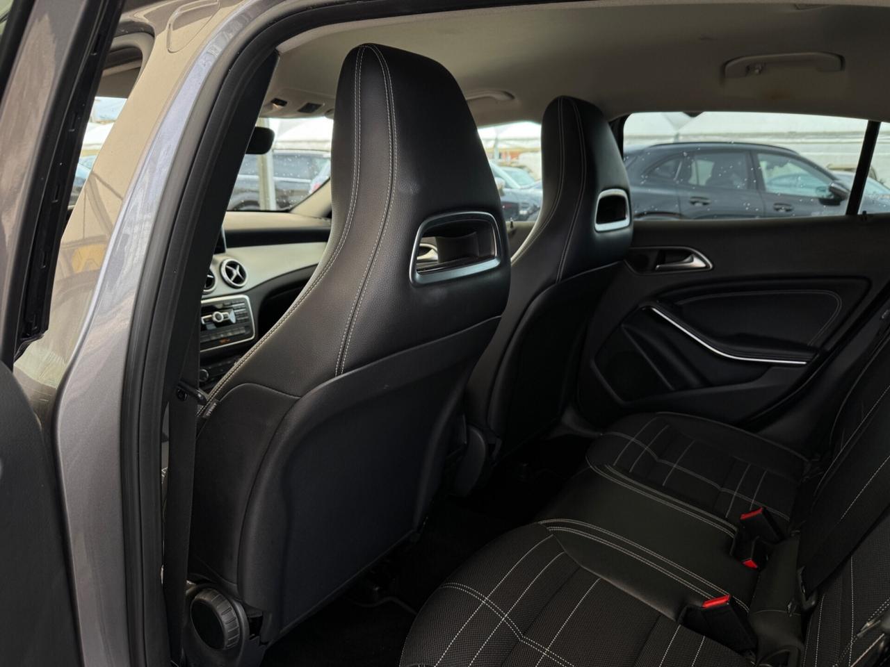 MERCEDES-BENZ GLA 200 CDI AUT. SPORT - MY15