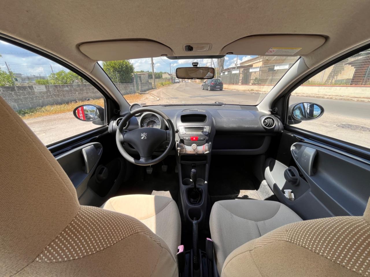 Peugeot 107 1.0 68CV 5p. Desir