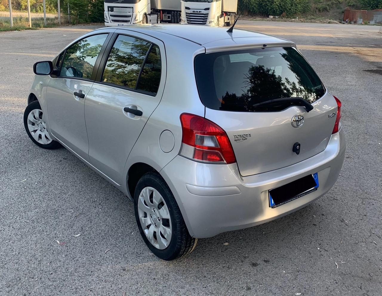 Toyota Yaris 1.0 5 porte Now 128000KM