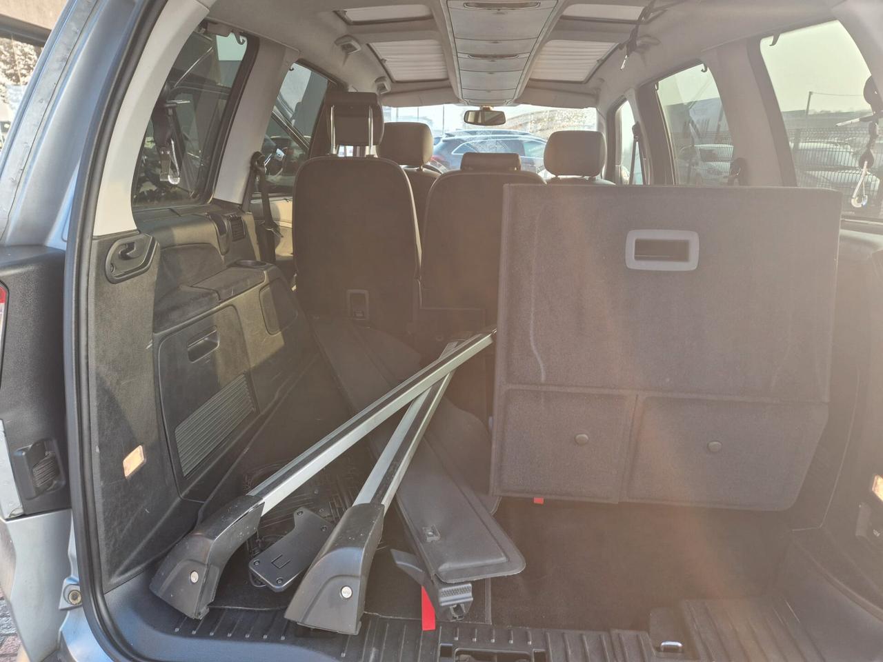 Ford Galaxy 2.0 TDCi vers. Ghia E4 -- 7POSTI!!!