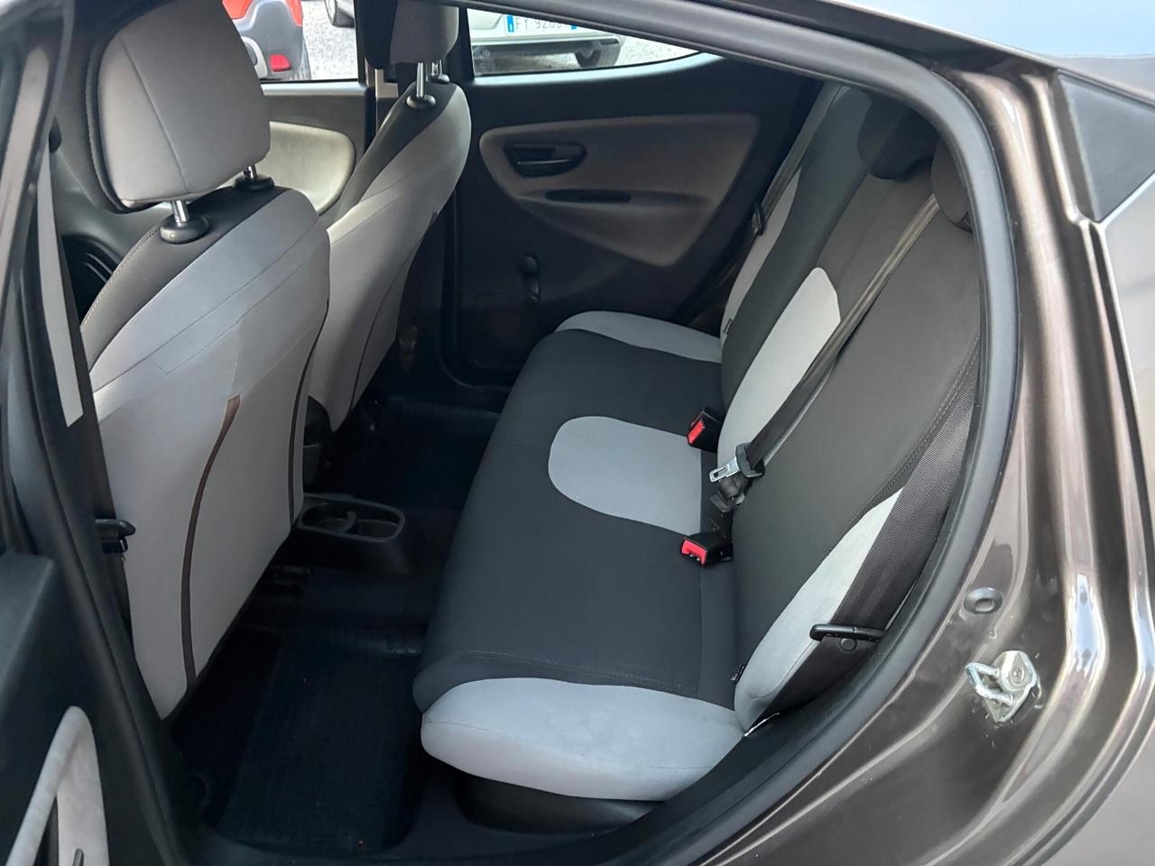 Lancia Ypsilon 1.2 GPL -Unico proprietario