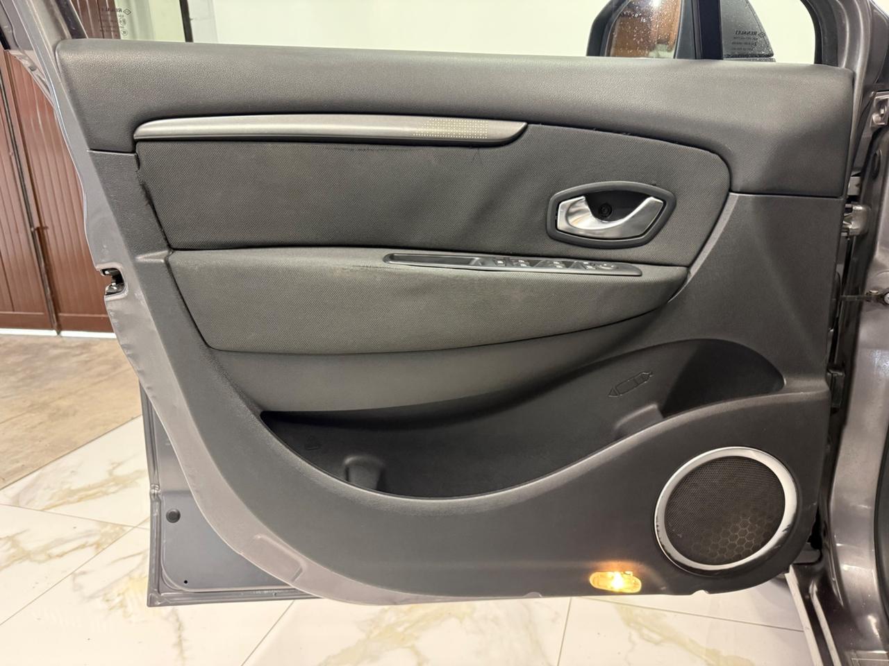 Renault Scenic Scénic 1.5 dCi 110CV Attractive