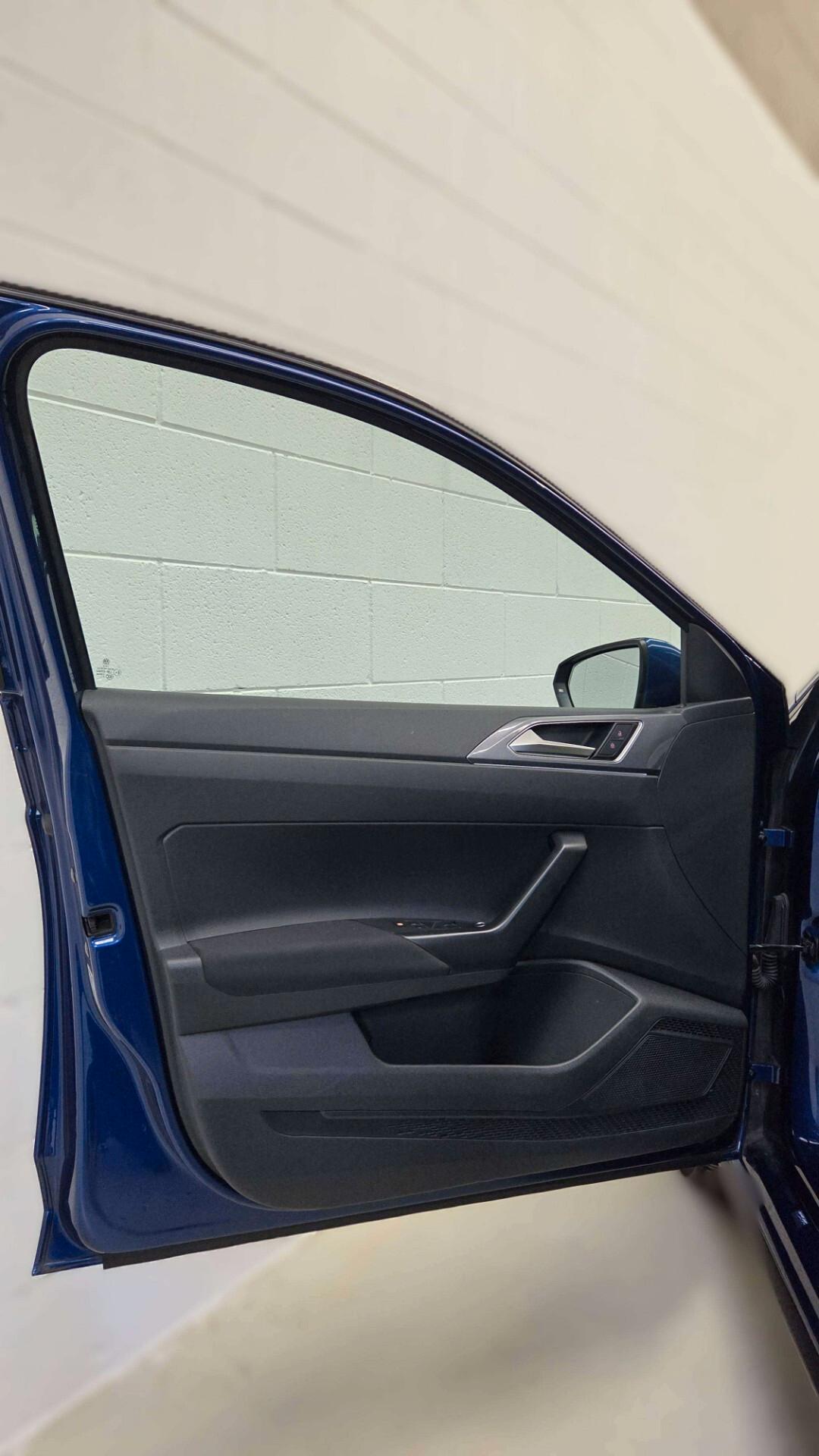 Volkswagen Polo VI 5p 1.6 TDI Highline 95cv R-line
