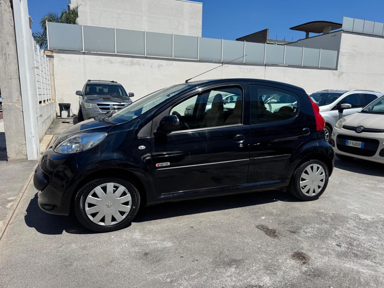 Peugeot 107 1.0 BENZINA 68CV Sweet Years 2008