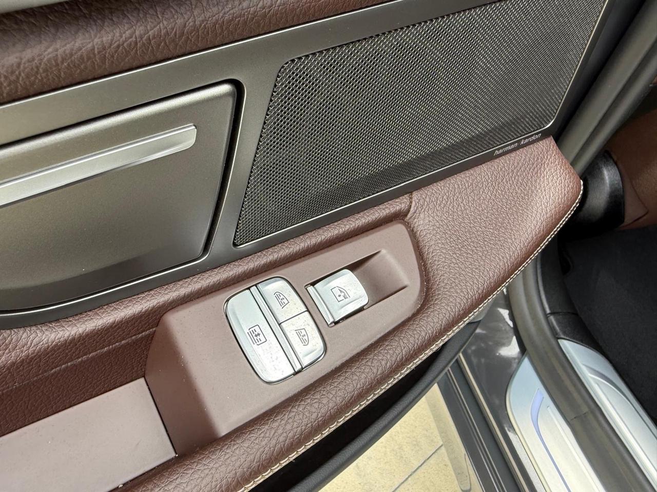 Bmw 730d X-Drive Luxury Carbon Core