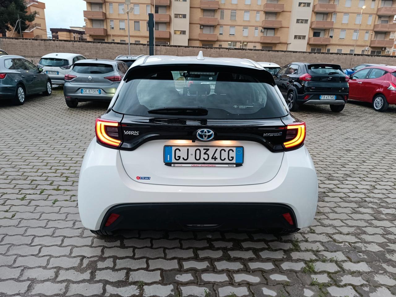 Toyota Yaris 1.5 Hybrid 5 porte Trend