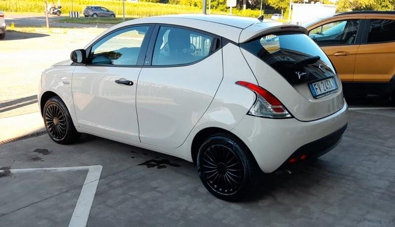 Lancia Ypsilon 1.2 69 CV 5 porte S&S Elefantino Blu